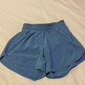 lululemon tracker v shorts